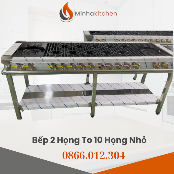Trong kinh doanh nhà hàng, quán ăn lớn hay bếp tập thể, bếp công nghiệp đóng vai trò vô cùng quan trọng để đảm bảo tốc độ phục vụ và chất lượng món ăn. Trong số đó, mẫu bếp công nghiệp 2 họng to 10 họng nhỏ được nhiều chủ bếp lựa chọn nhờ công suất mạnh mẽ, nấu được nhiều món ăn cùng lúc, bền bỉ và tiết kiệm nhiên liệu. Vậy bếp công nghiệp 2 họng to 10 họng nhỏ tại Hà Nội giá bao nhiêu? Hãy cùng tìm hiểu chi tiết qua bài viết dưới đây.