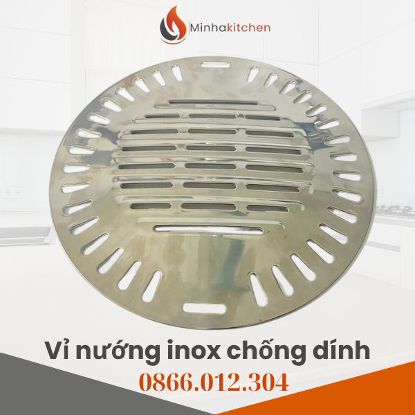 Bạn đang tìm kiếm Vỉ Nướng Inox Chống Dính tại Hà Nội để phục vụ cho gia đình, picnic hay nhà hàng lẩu nướng chuyên nghiệp? Với thiết kế tinh gọn, chất liệu inox 304 cao cấp và lớp phủ Nano chống dính tiên tiến, sản phẩm này đang trở thành lựa chọn hàng đầu cho nhiều không gian bếp.