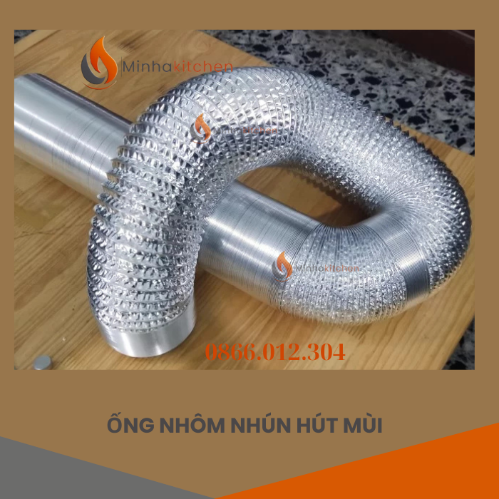 Khi mở quán lẩu, nướng BBQ – đặc biệt là mô hình nướng tại bàn hay lẩu nướng không khói – vấn đề thông khói và mùi trong khu vực bếp là một trong những thách thức lớn nhất. Khói từ bếp than hoa, mùi thức ăn bám dính vào không gian dễ gây khó chịu cho khách, ảnh hưởng trực tiếp đến trải nghiệm ẩm thực. Vậy làm sao để giải quyết triệt để khói và mùi trong quán? Ống bạc nhôm mềm hút khói – đặc biệt là loại phi 100mm – đang là giải pháp thông minh, hiệu quả và an toàn được hàng ngàn quán ăn và nhà hàng BBQ tin dùng.