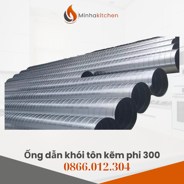 Trong các công trình hiện đại, đặc biệt là nhà xưởng, nhà hàng, tòa nhà chung cư và công trình công cộng, nhu cầu về một hệ thống hút mùi, hút khói và thông gió đạt chuẩn ngày càng cao. Một trong những vật liệu đóng vai trò quan trọng chính là ống dẫn khói tôn kẽm phi 300. Với cấu tạo chắc chắn, độ bền cao và khả năng chịu lực tốt, sản phẩm này ngày càng được ưa chuộng. Bài viết dưới đây sẽ giúp bạn hiểu rõ về ứng dụng, ưu điểm và phân loại ống hút gió tôn kẽm tròn D300, từ đó lựa chọn giải pháp phù hợp cho công trình.