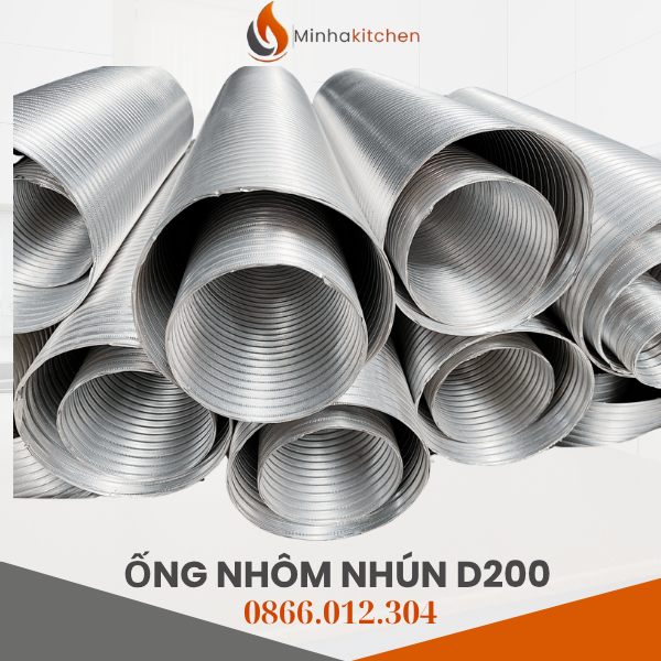 🔹 1. Giới thiệu chung về Ống Nhôm Nhún Chịu Nhiệt D200  Ống Nhôm Nhún Chịu Nhiệt D200 là dòng sản phẩm chuyên dùng trong các hệ thống hút mùi, thông gió và dẫn khí nóng của bếp nhà hàng, bếp công nghiệp, xưởng sản xuất và tòa nhà thương mại. Sản phẩm được làm từ hợp kim nhôm nhún bán cứng, có khả năng chịu nhiệt lên đến 435°C, độ đàn hồi cao, dễ uốn cong – co giãn – lắp đặt linh hoạt ngay cả trong không gian chật hẹp.  Tại Hồ Chí Minh, Minhakitchen là đơn vị phân phối trực tiếp sản phẩm Ống Nhôm Nhún Chịu Nhiệt D200, với giá bán chỉ 350.000đ/mét, đảm bảo chất lượng – độ dày chuẩn – giao nhanh tận nơi.