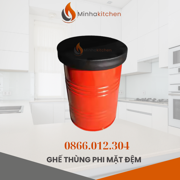 Trong những năm gần đây, ghế thùng phuy mặt đệm đã trở thành một lựa chọn rất phổ biến cho các quán cà phê, nhà hàng và không gian ăn uống, nhờ vào sự độc đáo, tính thẩm mỹ cao và sự thoải mái mà sản phẩm mang lại. Nếu bạn đang tìm kiếm một giải pháp mới mẻ, phong cách và tiện dụng cho không gian quán cà phê của mình, hãy cùng khám phá những ứng dụng tuyệt vời của ghế thùng phuy mặt đệm trong các công trình nội thất quán cafe.