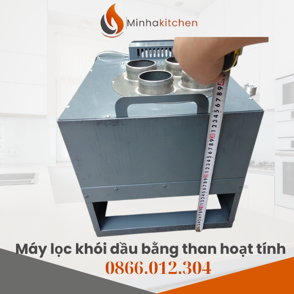 Trong thời đại các nhà hàng lẩu nướng mọc lên ngày càng nhiều tại trung tâm thương mại, phố ẩm thực, việc tạo ra một không gian ăn uống sạch sẽ – thoáng mát – không ám mùi là yếu tố sống còn. Khách hàng không chỉ đến để thưởng thức món ăn mà còn muốn tận hưởng trải nghiệm “ăn mà không lo khói, không lo mùi bám quần áo”. Và đây chính là lý do các chủ nhà hàng tìm đến giải pháp máy khử mùi hút khói bếp lẩu nướng tại bàn – sản phẩm độc quyền từ Minhakitchen.